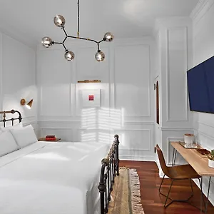 Luxe Life **** New York