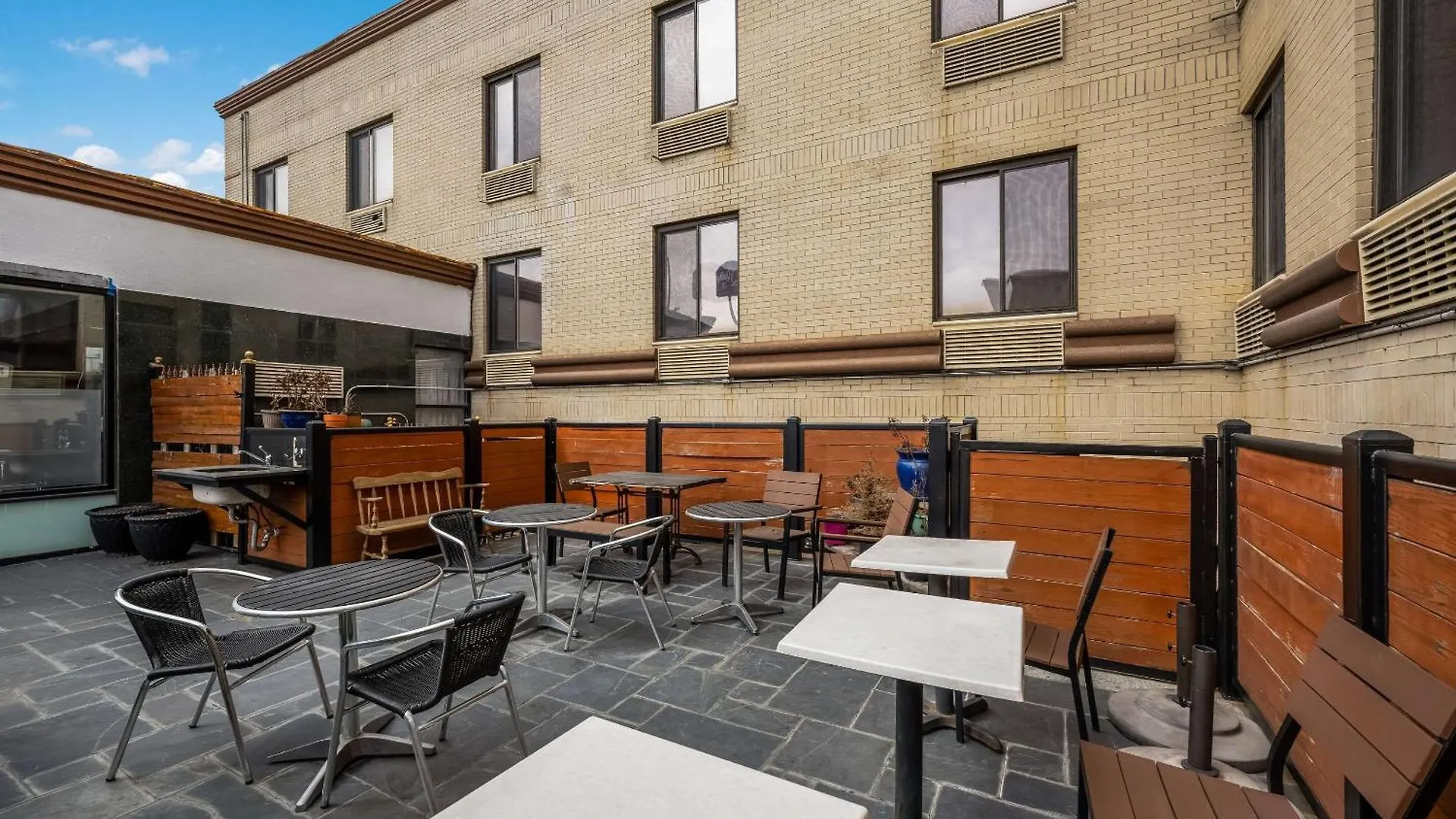 Quality Inn Jfk Airport Rockaway Blvd New York